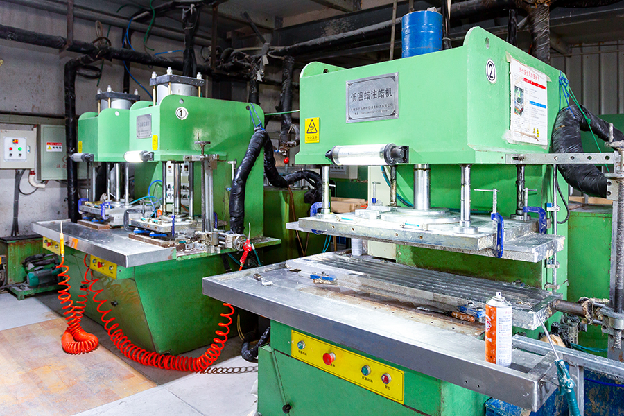 Wax Injection Machine