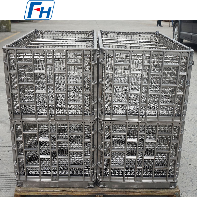 Vacuum Furnace Uses Heat Treatment Baskets and Frames