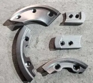 What changes occur in the microstructure of Wear Resistant Castings under high temperature and high pressure conditions?