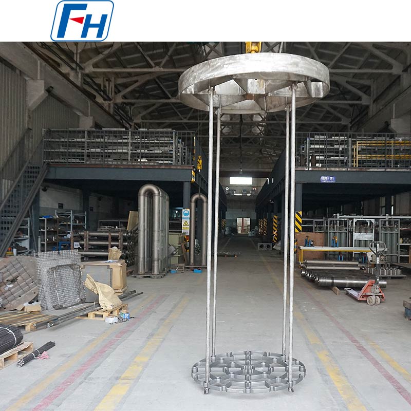Gas-Cooled Hanger Heat Treatment Fixtures for Vacuum Annealing Furnaces | FH®